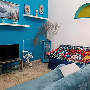Casa vacanze Spacious Entire - Sicilian Design - By Sea With Garden & Parking, Aci Castello